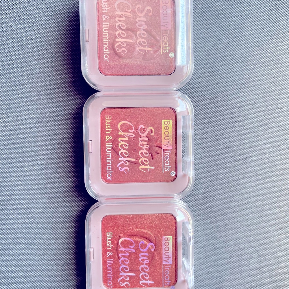 Sweet Cheeks Blush & Illuminator